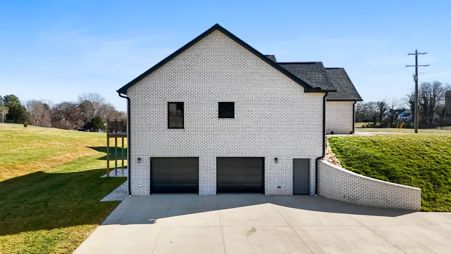 2884 Cherokee Drive, Morristown, TN 37814 - Image #3