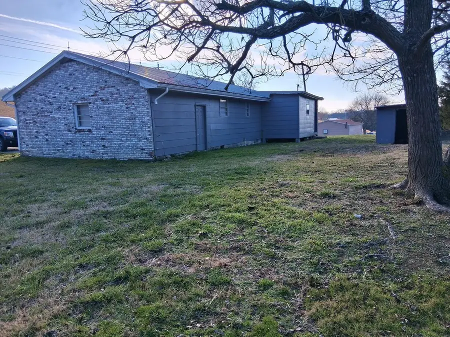 336 Airport Road, Bybee, TN 37713 - Image #2