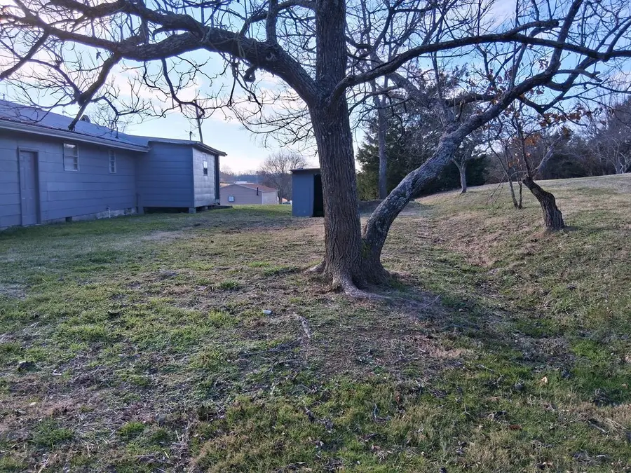 336 Airport Road, Bybee, TN 37713 - Image #3