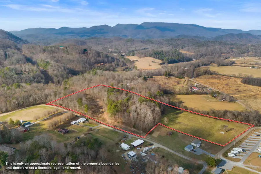 4121 Chavis Road, Cosby, TN 37722 - Image #2