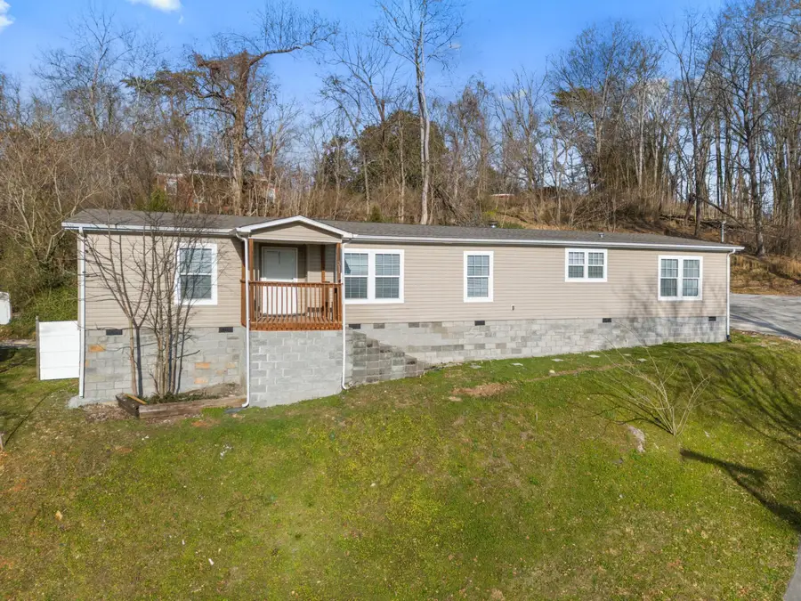 311 Spring Street, Clinton, TN 37716 - Image #2