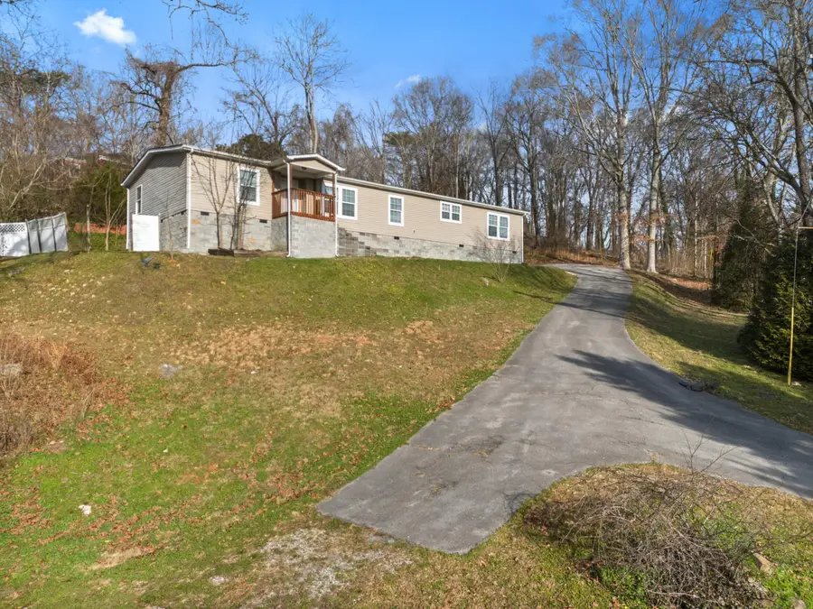311 Spring Street, Clinton, TN 37716 - Image #3