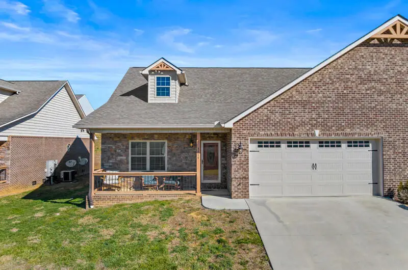 3014 Villas Creekside Drive, Dandridge, TN 37725 - Image #1