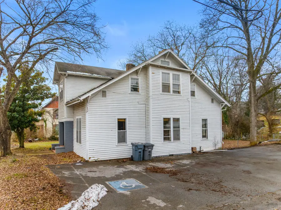 222 E Meeting Street, Dandridge, TN 37725 - Image #3