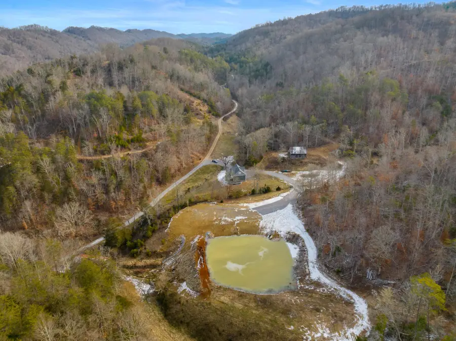 260 Shepard Lane, Thorn Hill, TN 37881 - #2