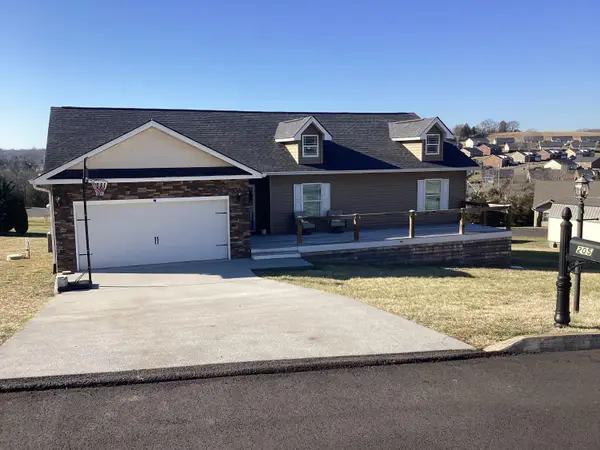 205 Clear Creek Road, Kodak, TN 37764