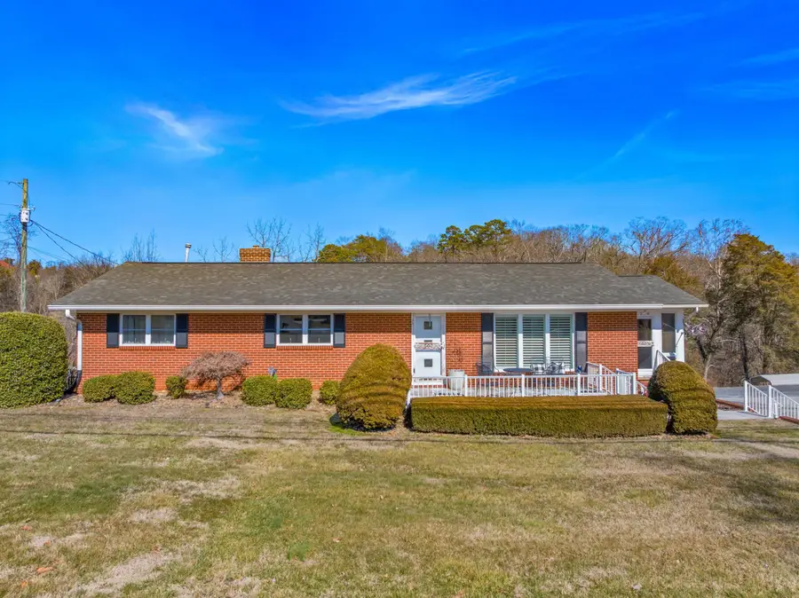 1076 Gay Street, Dandridge, TN 37725 - #2