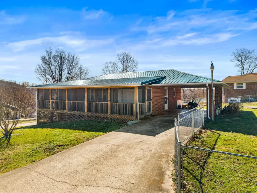 1466 De Vault Street, Morristown, TN 37814 - #3