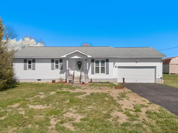 312 Economy Circle, Dandridge, TN 37725