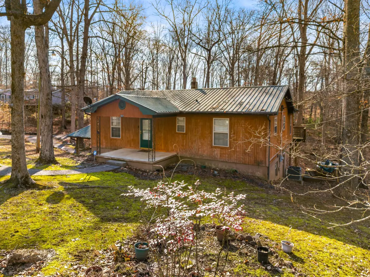 1027 Dean Circle, Dandridge, TN 37725 - #1