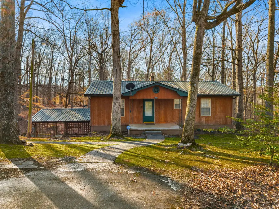 1027 Dean Circle, Dandridge, TN 37725 - #2