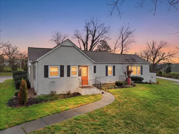 1211 W 6th North Street, Morristown, TN 37814