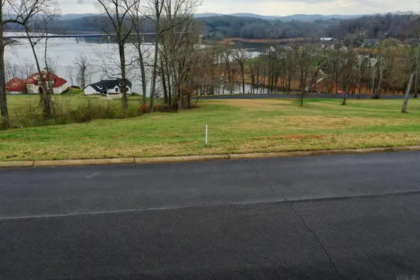 2456 Starboard Crest Road, Morristown, TN 37814