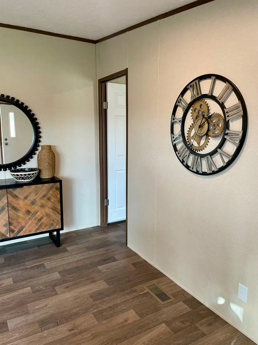 8077 E Andrew Johnson Highway, Whitesburg, TN 37891 - #2