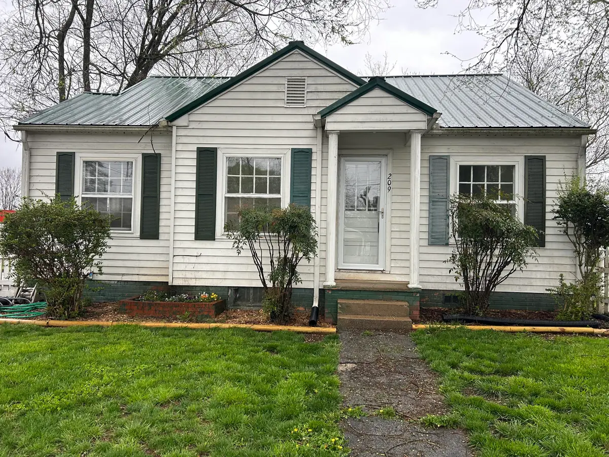 209 Tennessee Avenue, Morristown, TN 37813 - #1