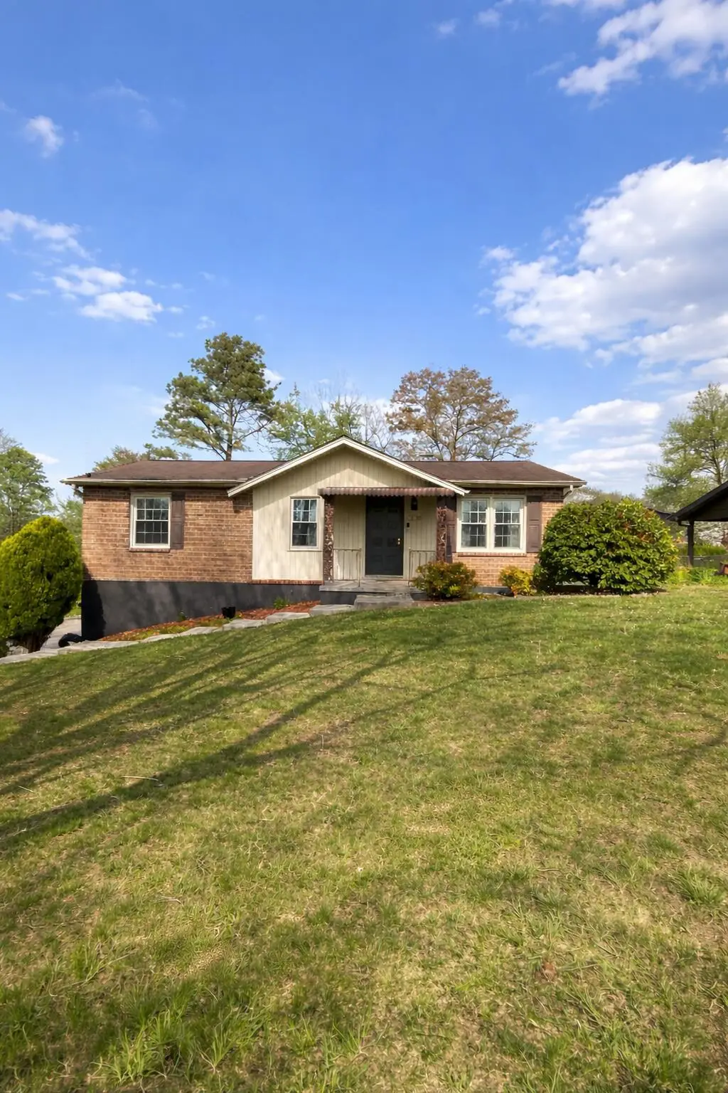 361 Springfield Drive, Bristol, TN 37620 - #1
