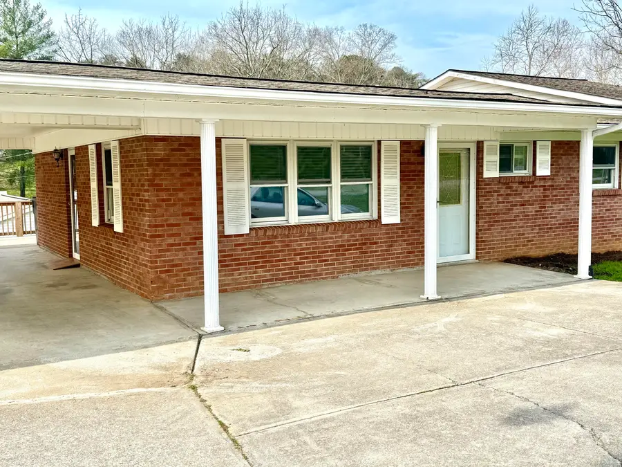 3498, 3500 Old Kentucky Road, Morristown, TN 37814 - #3