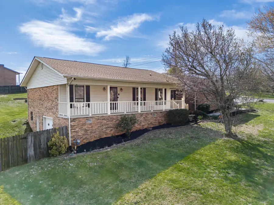 5725 Academy Drive, Morristown, TN 37814 - #2