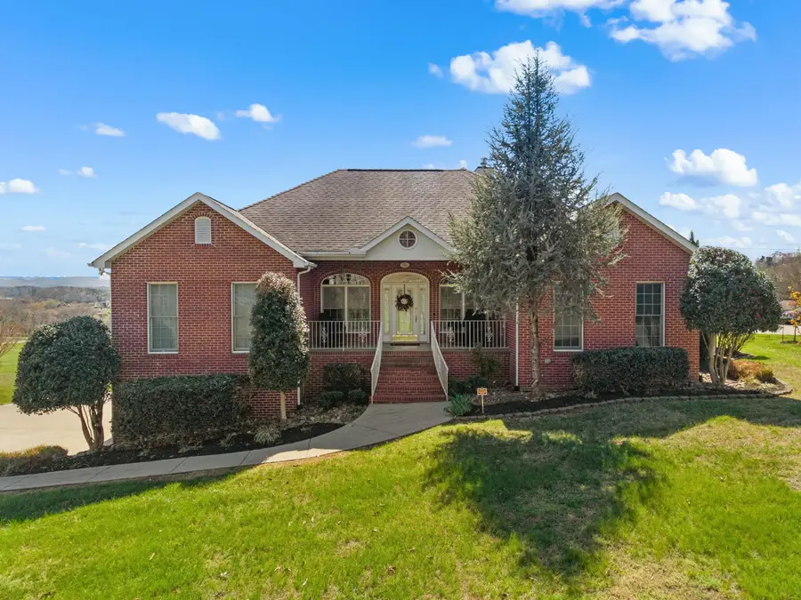 741 Cherokee Drive, Dandridge, TN 37725 - #2