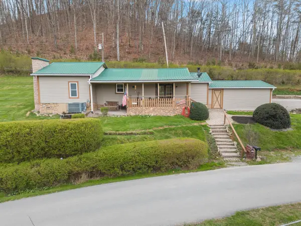2826 Broken Valley Road, Thorn Hill, TN 37881