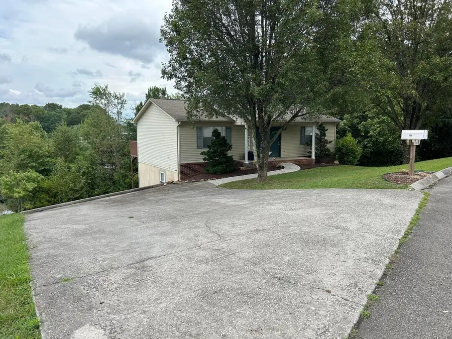 304/306 Willow Greene Drive, Morristown, TN 37814 - #2