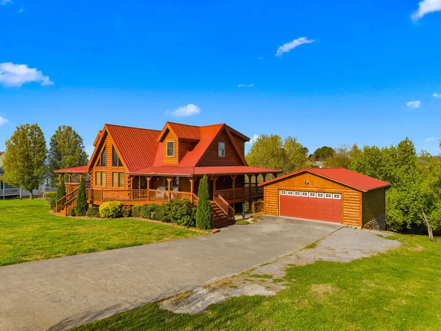 811 Pinnacle Drive, Dandridge, TN 37725 - #2