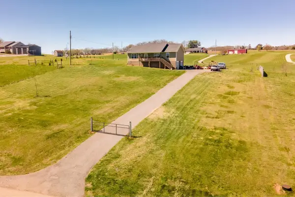 1820 Hammer Road, Dandridge, TN 37725