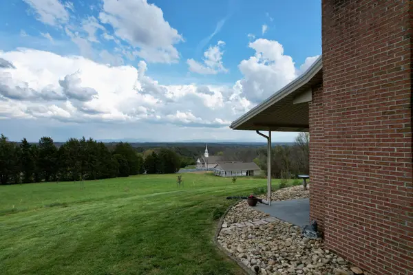 2275 Little Mountain Road, Russellville, TN 37860