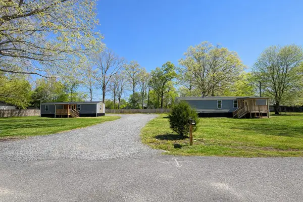 1414  1418 Fina Lane, Dandridge, TN 37725