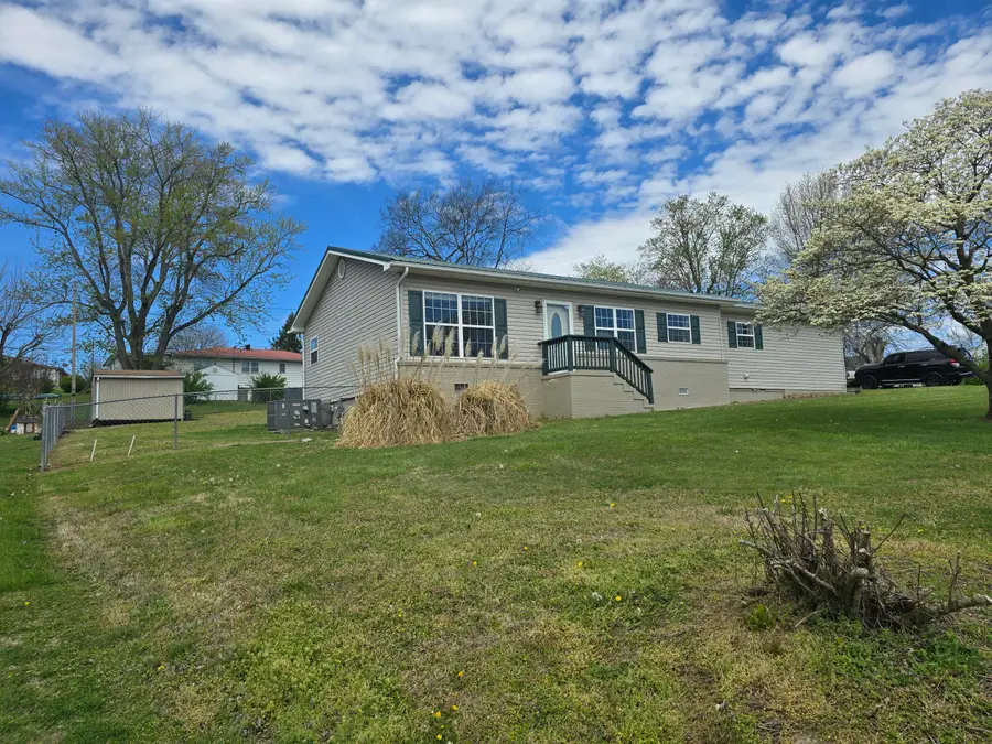 230 English Street, Newport, TN 37821 - #3