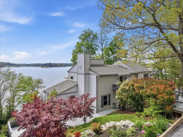 692 Turtle Pointe, Bean Station, TN 37708