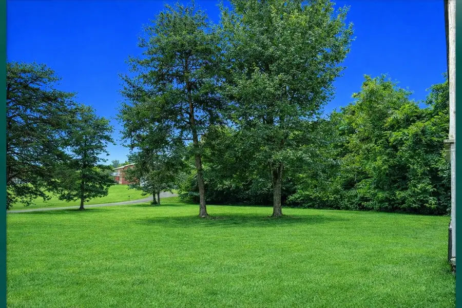 1348 High Street, Dandridge, TN 37725 - #2