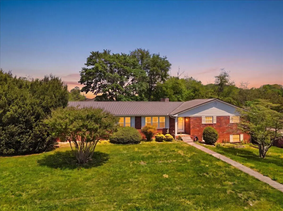 3095 Emerald Avenue, Morristown, TN 37814 - #1