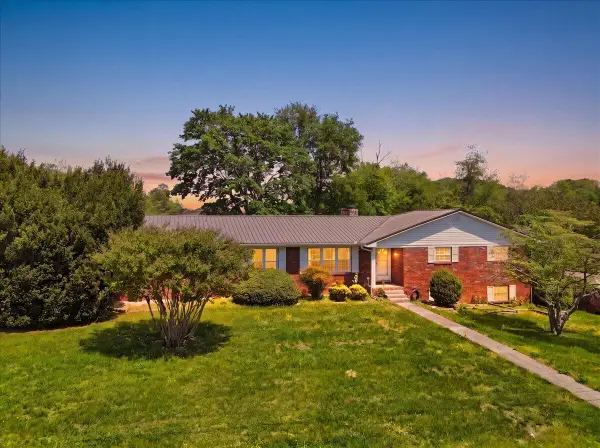 3095 Emerald Avenue, Morristown, TN 37814