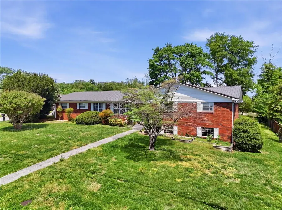 3095 Emerald Avenue, Morristown, TN 37814 - #2