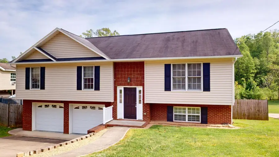 175 Hunters Run Lane, Mount Carmel, TN 37645 - #3