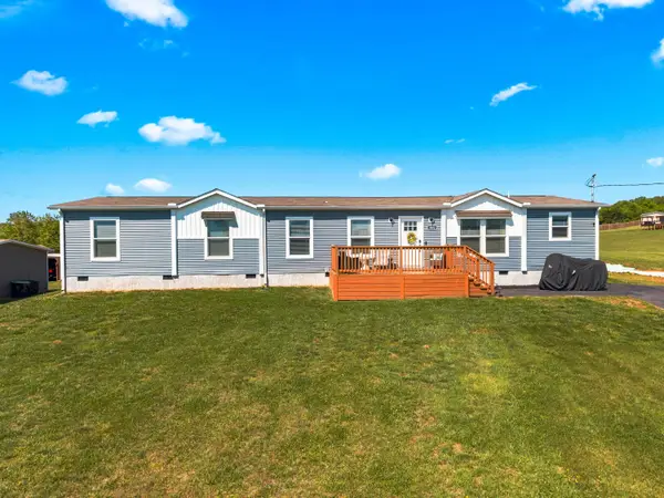 405 Barry Cove, Dandridge, TN 37725