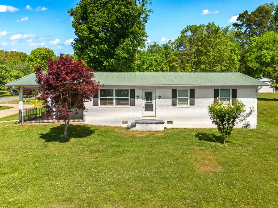 804 Pinecrest Drive, Dandridge, TN 37725 - #2