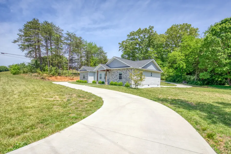 1014 Valley Home Road, Dandridge, TN 37725 - #3