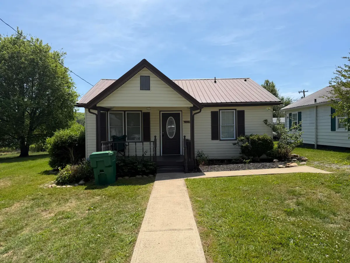 523 W Charles Street, Morristown, TN 37813 - #1