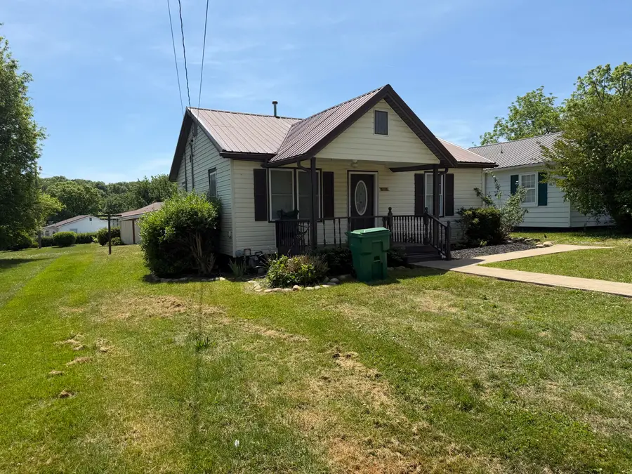 523 W Charles Street, Morristown, TN 37813 - #3