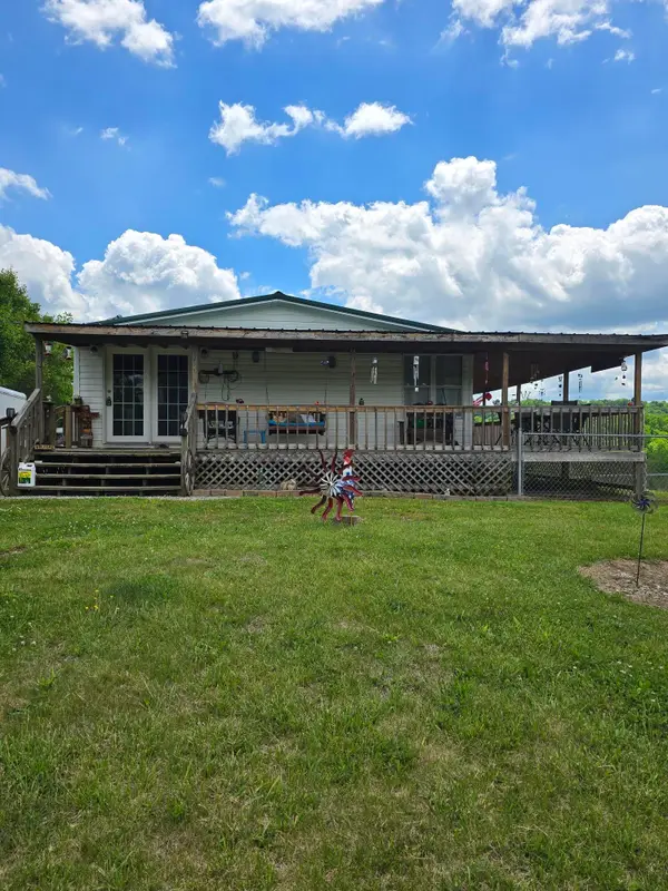 398 Cedar Glen Way, Bybee, TN 37713