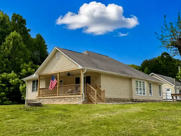2397 Lower Rinehart Road, Dandridge, TN 37725