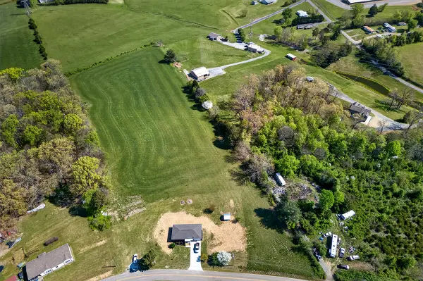 3084 Hardy Road, White Pine, TN 37890