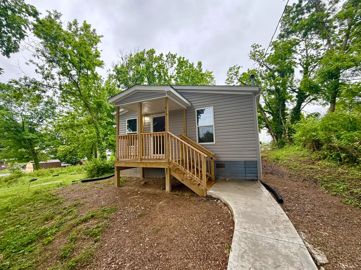 417 Cain Avenue, Morristown, TN 37813 - #1