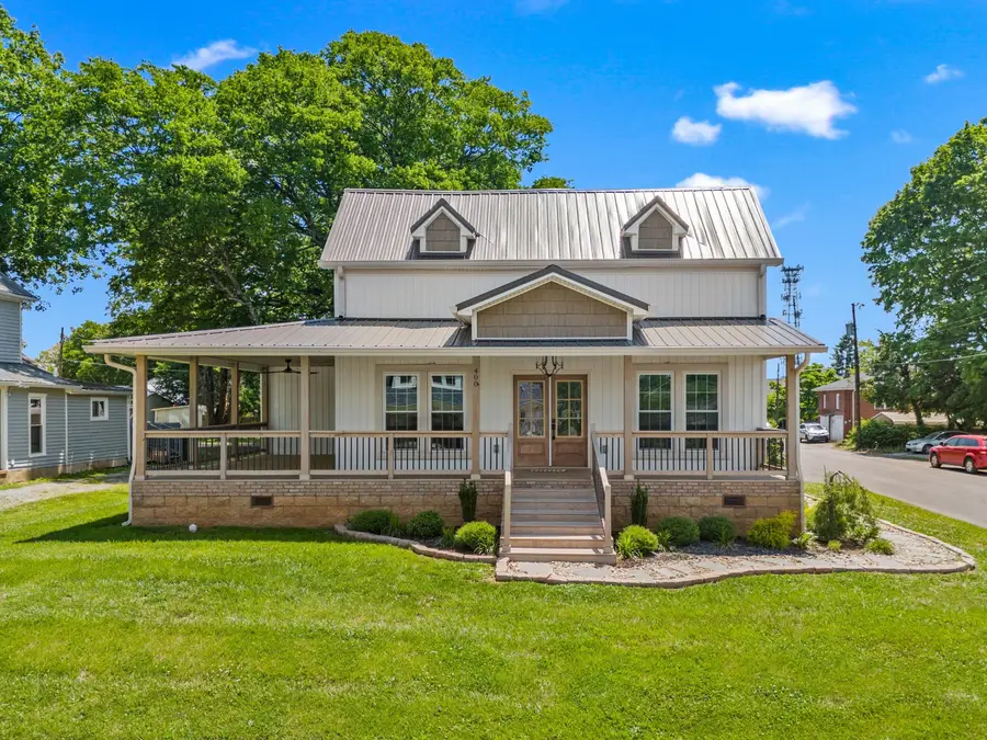400 E 4th North Street, Morristown, TN 37814 - #2