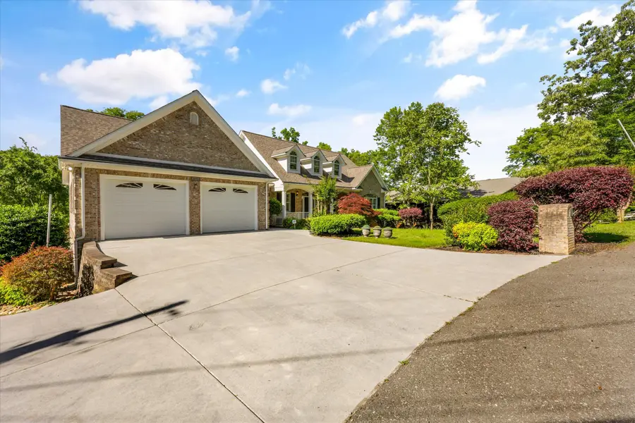 2177 Riverview Drive, Dandridge, TN 37725 - #2