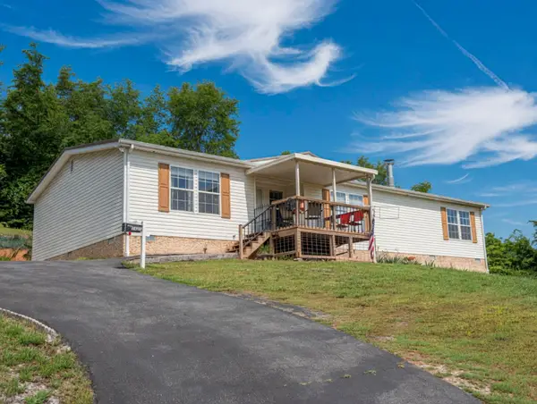 2621 Von Hill Road, Dandridge, TN 37725