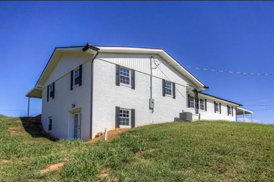 541 Wani Village Road, Rutledge, TN 37861 - #2