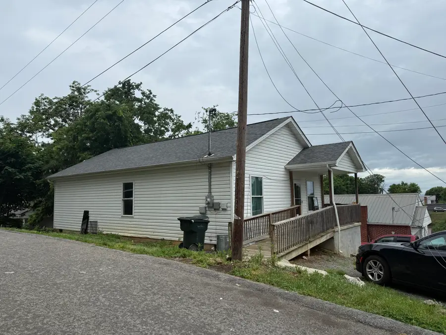 205 E Broyles Street, Greeneville, TN 37745 - #3